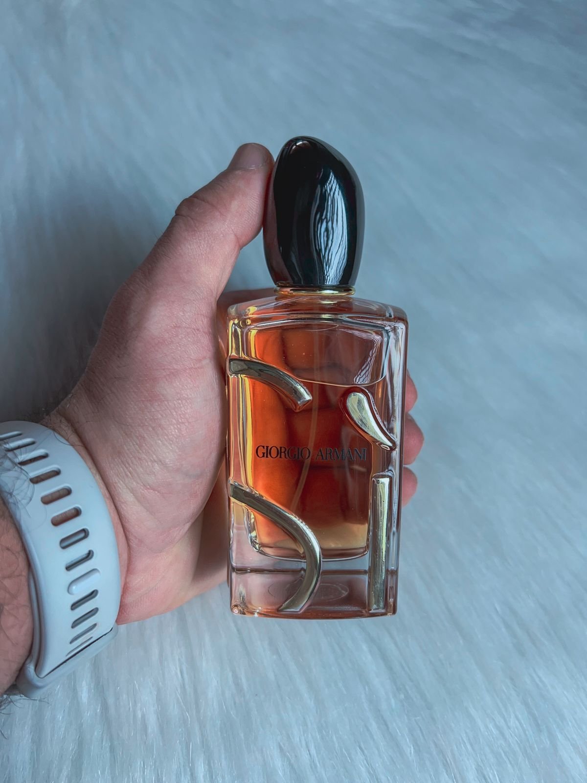 Si Intense Perfume for Women by Giorgio Armani